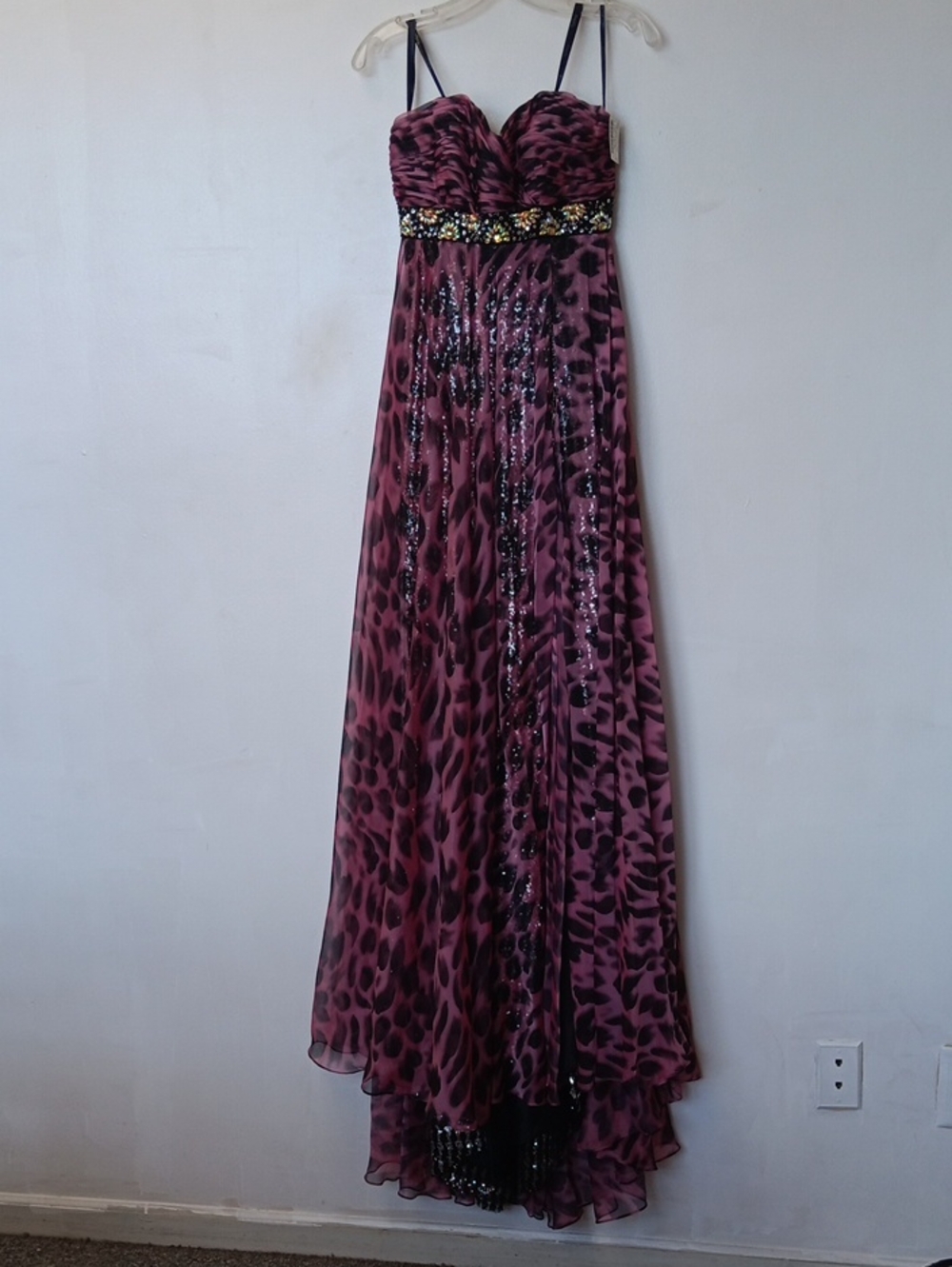 Stunning Strapless Pink Leopard Print Evening Gown with Embellished Waist